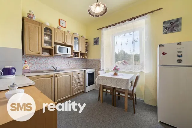 Cocina; electrodomésticos, luz natural, estilo moderno