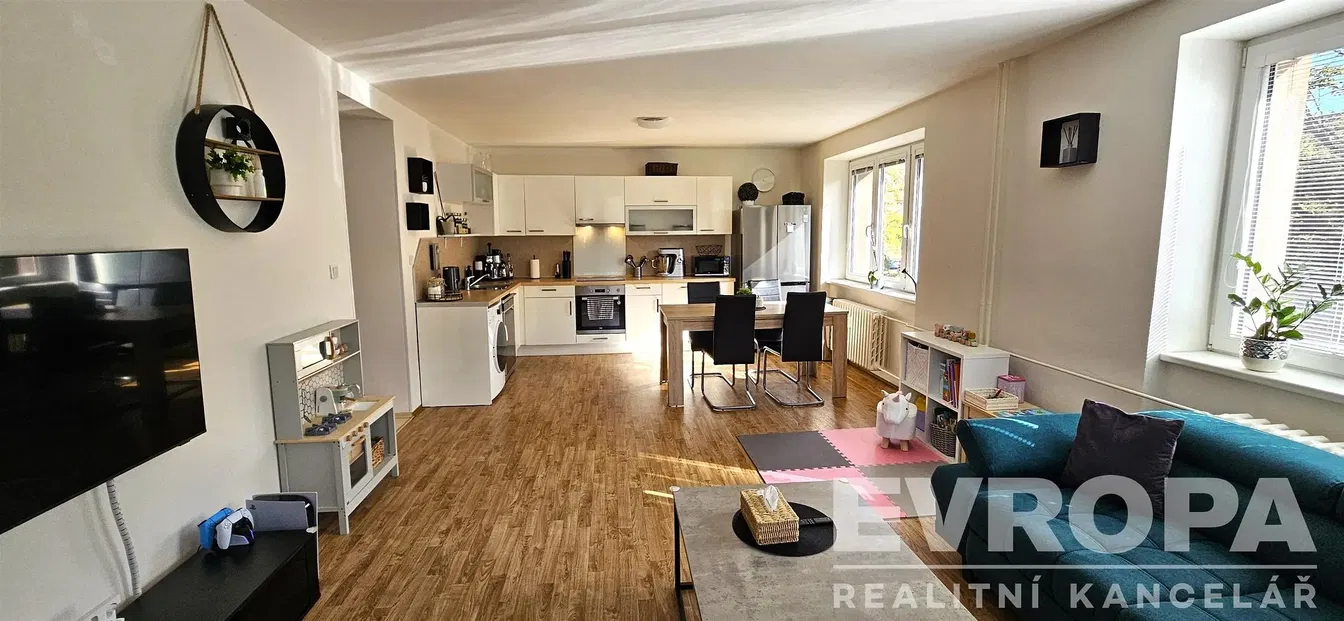 Salon; vue, lumière naturelle, style moderne