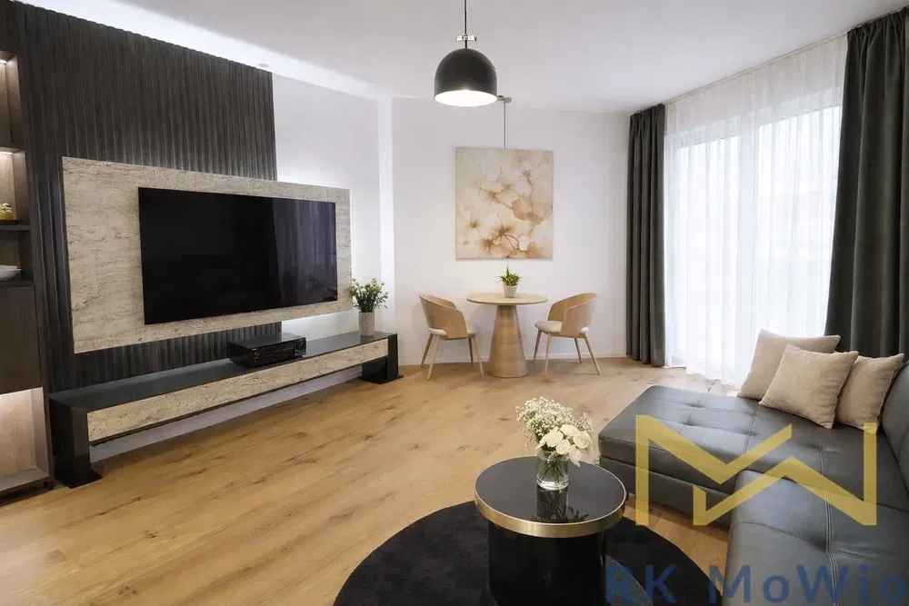 Wohnzimmer; moderner stil, holzboden, tageslicht, renoviert