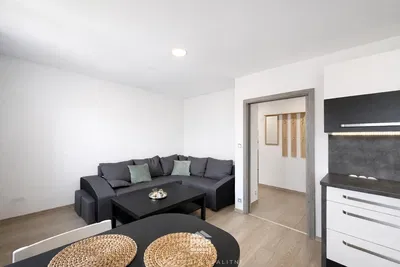 Oturma odası; modern stil, doğal ışık