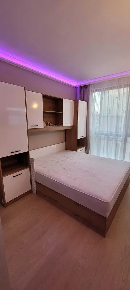 Bedroom; wood floor, natural light, modern style