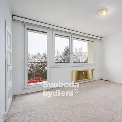 Komora; výhled, přirozené světlo