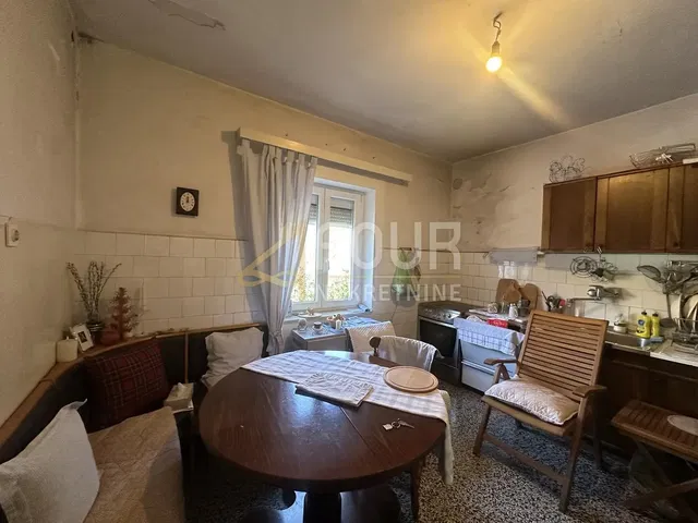 Cucina; necessita ristrutturazione