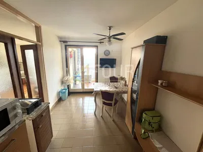 Küche; fliesenboden, küchengeräte