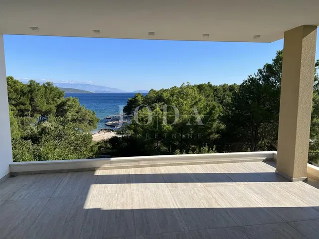 Terrazza; vista, pavimento in piastrelle