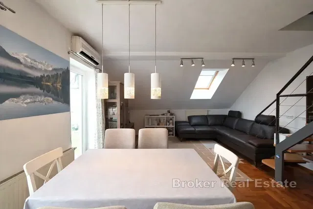 Living room; natural light, modern style