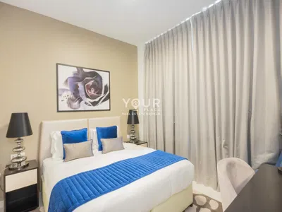 Spavaća soba; moderan stil, prirodna svjetlost