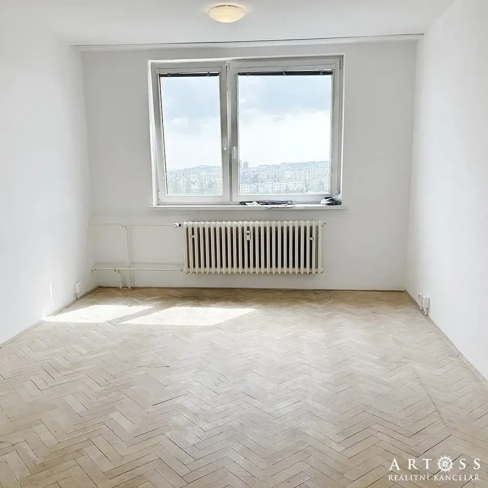 Wohnzimmer; blick, holzboden, tageslicht