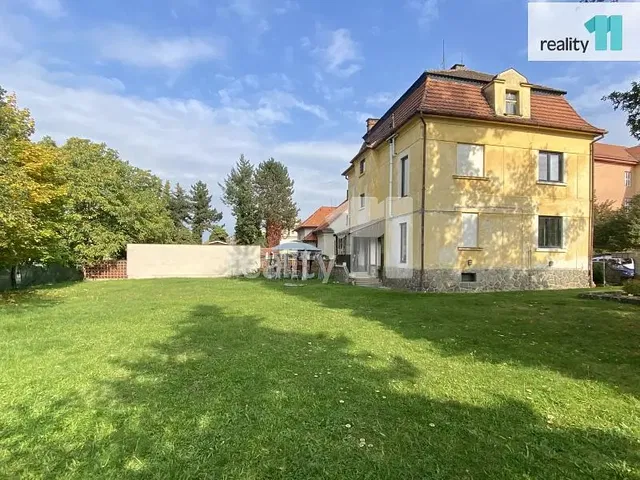 Dom i otoczenie; widok