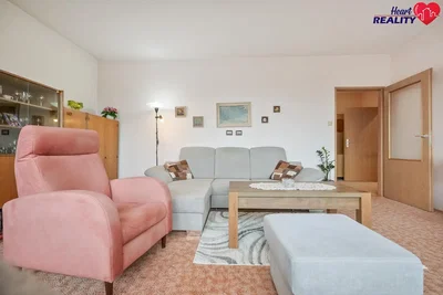 Obývací pokoj; moderní styl, přirozené světlo