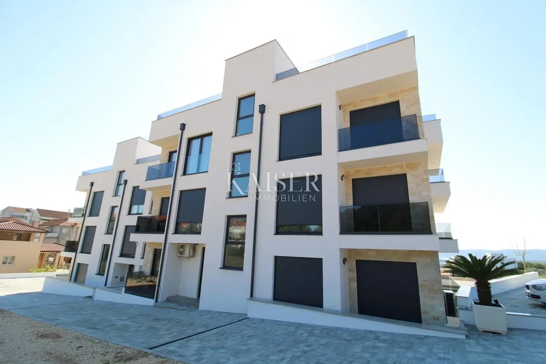 Maison et environs; vue