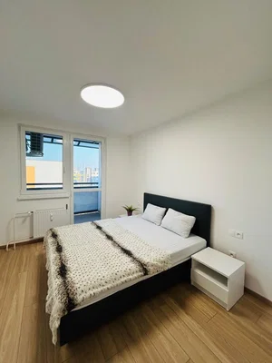 Schlafzimmer; tageslicht, holzboden