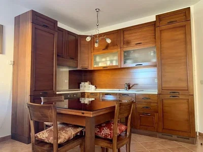 Küche; küchengeräte, fliesenboden