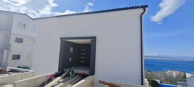 Кућа и околина; поглед