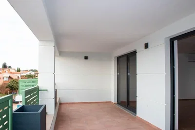 Terasa; výhled, dlažba