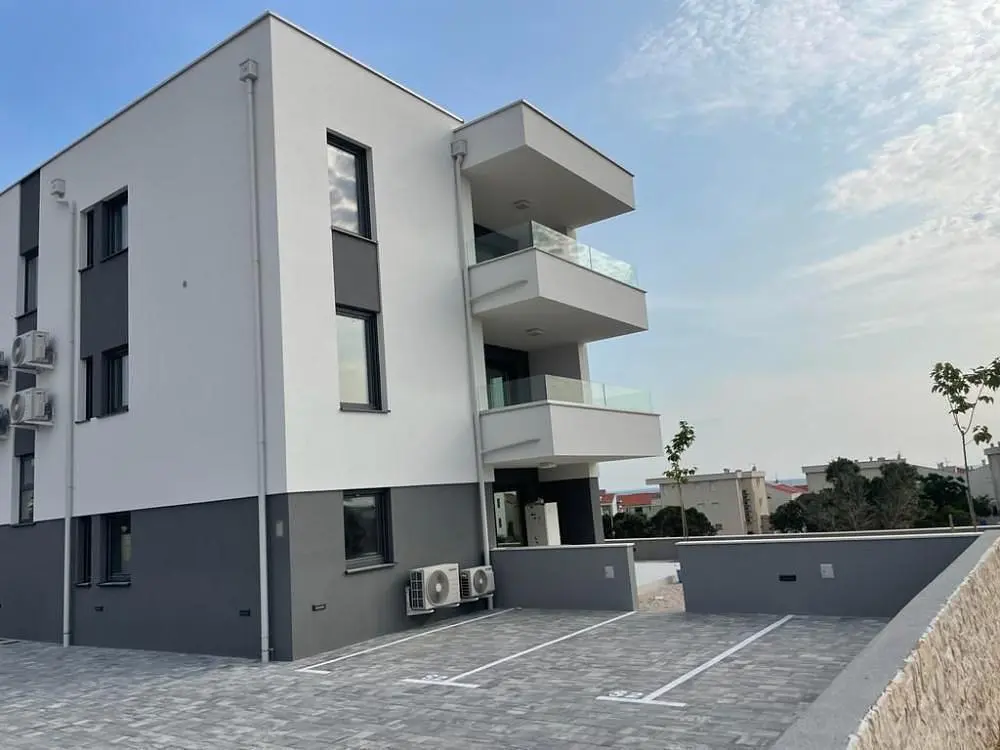 Maison et environs; vue