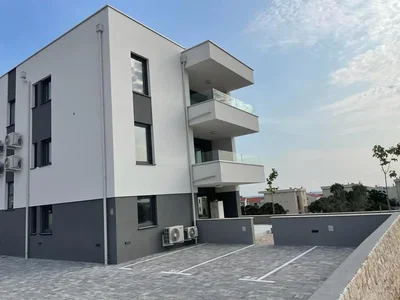 Maison et environs; vue