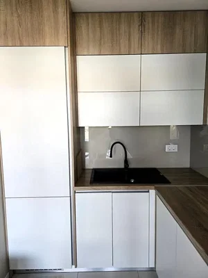 Küche; küchengeräte, renoviert, holzboden