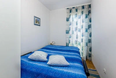 Dormitorio; luz natural