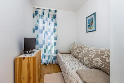 Salón; luz natural, estilo moderno