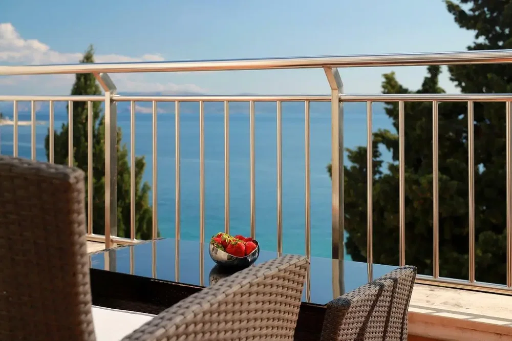 شرفة; إطلالة