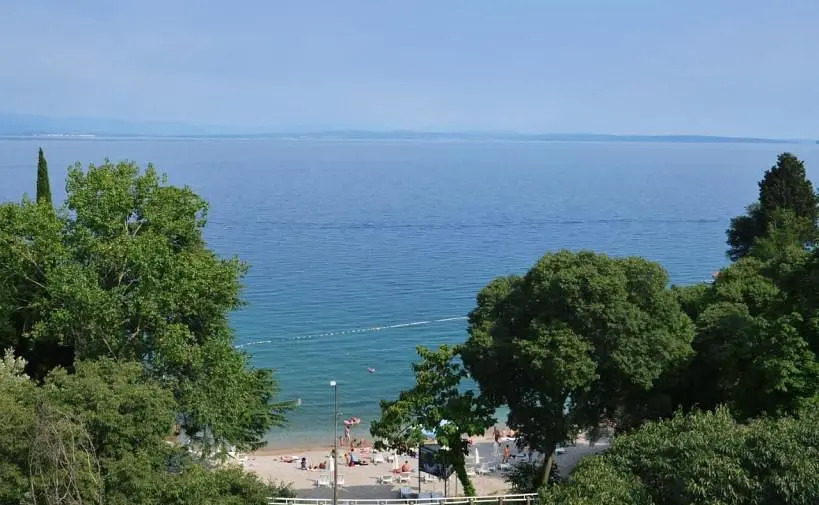 Balkon; výhled, přirozené světlo