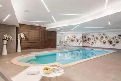 Ostatní; přirozené světlo, dlažba, po rekonstrukci