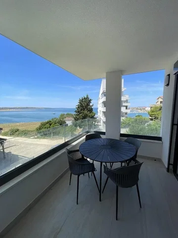 Balcon; vue, carrelage