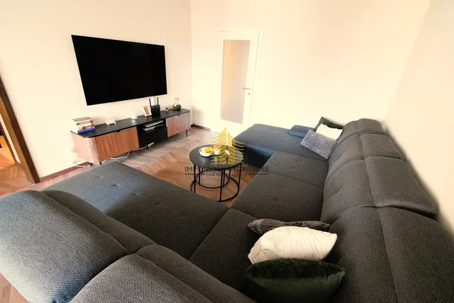 غرفة معيشة; ضوء طبيعي, أسلوب عصري