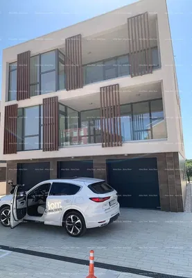 Kuća i okolina; pogled