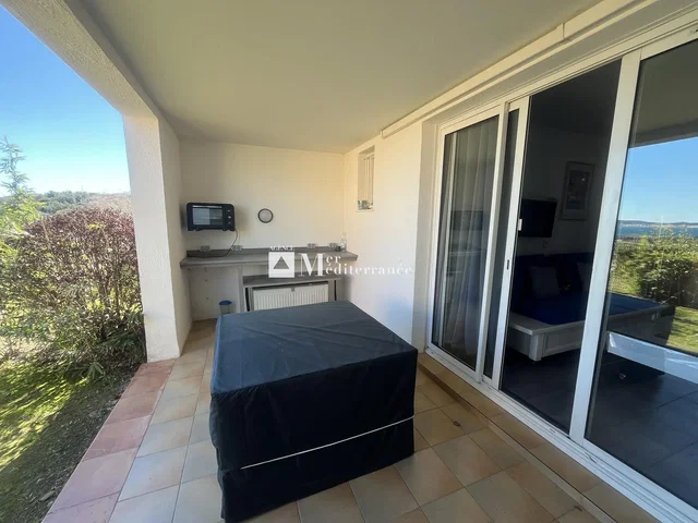 Terraço; vista, chão de azulejo