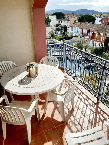 Terraço; vista, luz natural