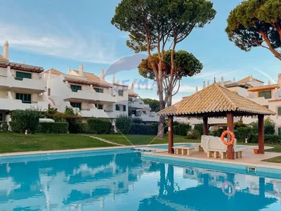 Кућа и околина; поглед