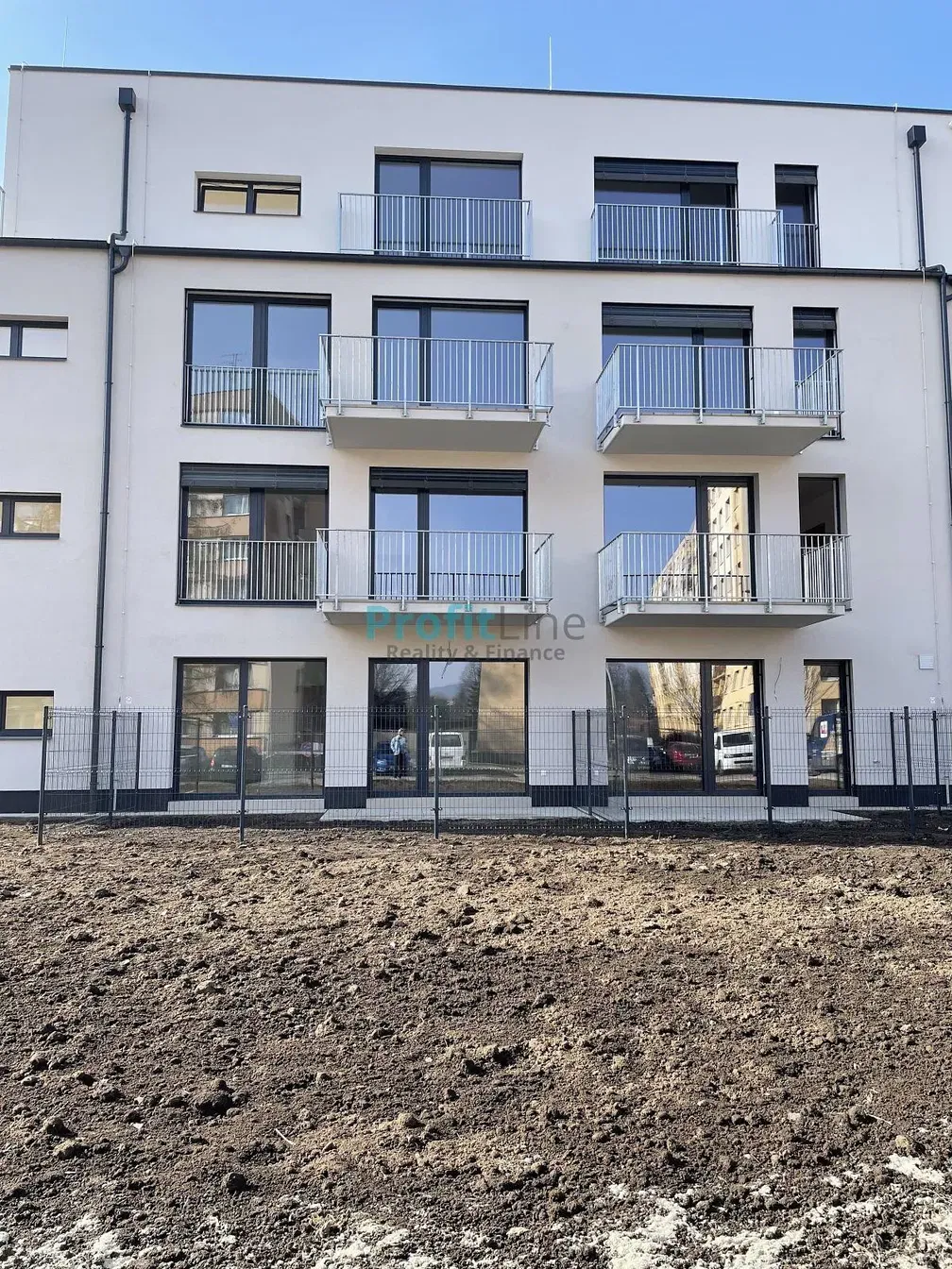 Haus und umgebung; blick