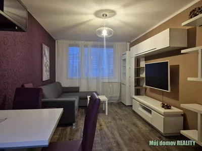 Wohnzimmer; moderner stil, holzboden, tageslicht