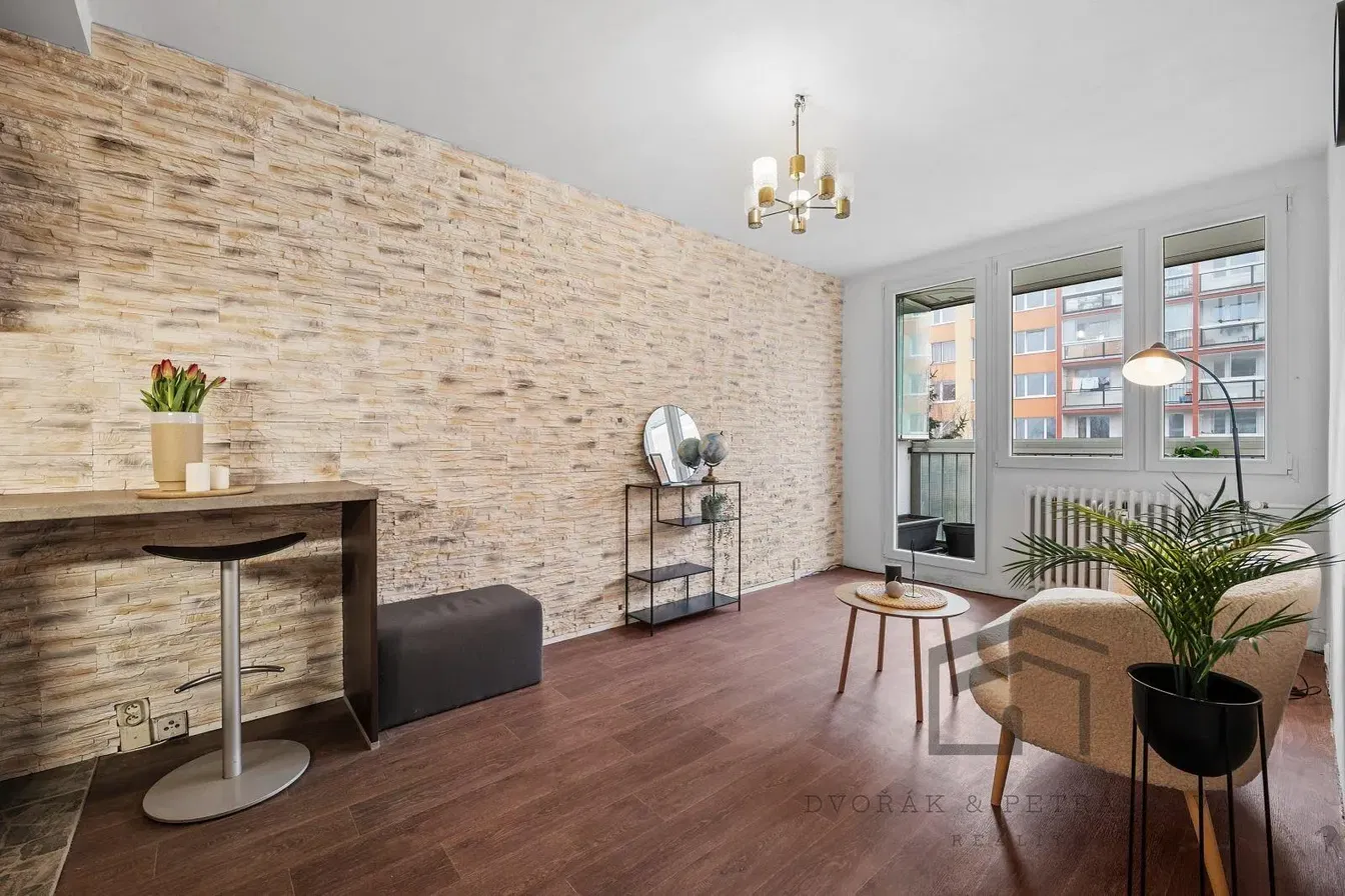 Oturma odası; doğal ışık, modern stil