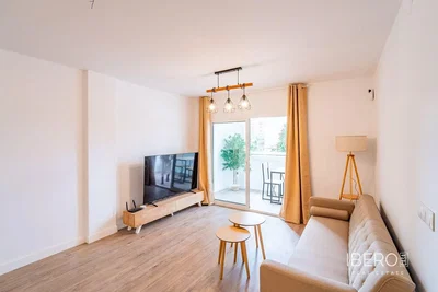 Obývací pokoj; přirozené světlo, moderní styl
