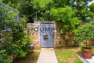 Кућа и околина; поглед