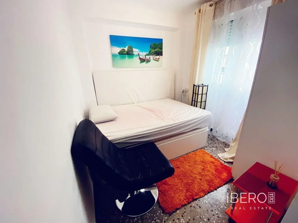 Yatak odası; doğal ışık, modern stil