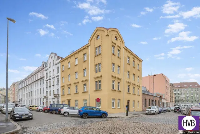 Haus und umgebung; blick