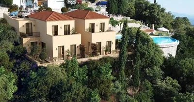 Maison et environs; vue