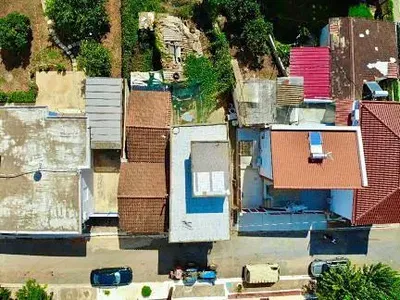 Кућа и околина