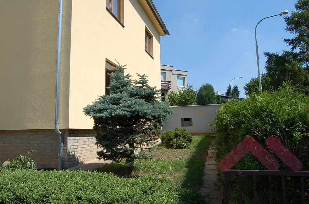 Kuća i okolina; prirodna svjetlost