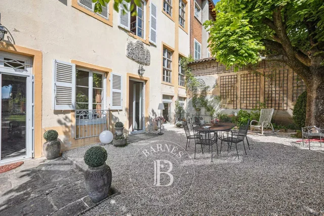 Σπίτι και περιβάλλον; θέα, φυσικό φως