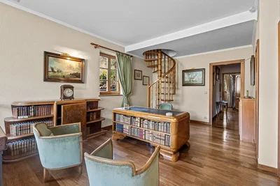 Salon; parquet, lumière naturelle