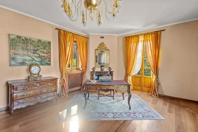 Chambre; style rustique, parquet, lumière naturelle