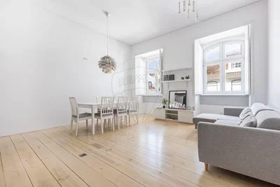 Salon; parquet, lumière naturelle, style moderne