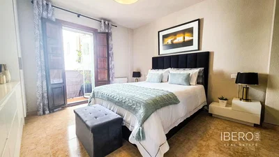 Yatak odası; doğal ışık, modern stil