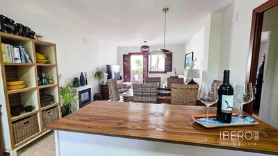 Oturma odası; manzara, doğal ışık, modern stil