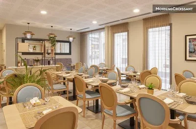 Yemek odası; doğal ışık